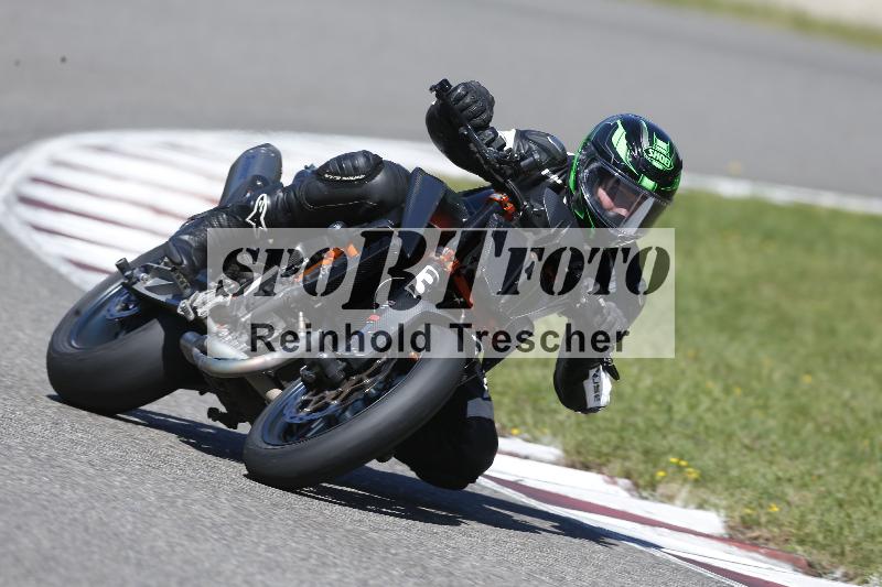 /Archiv-2025/48 25.08.2025 Cornu Master School ADR/rot-rouge/38